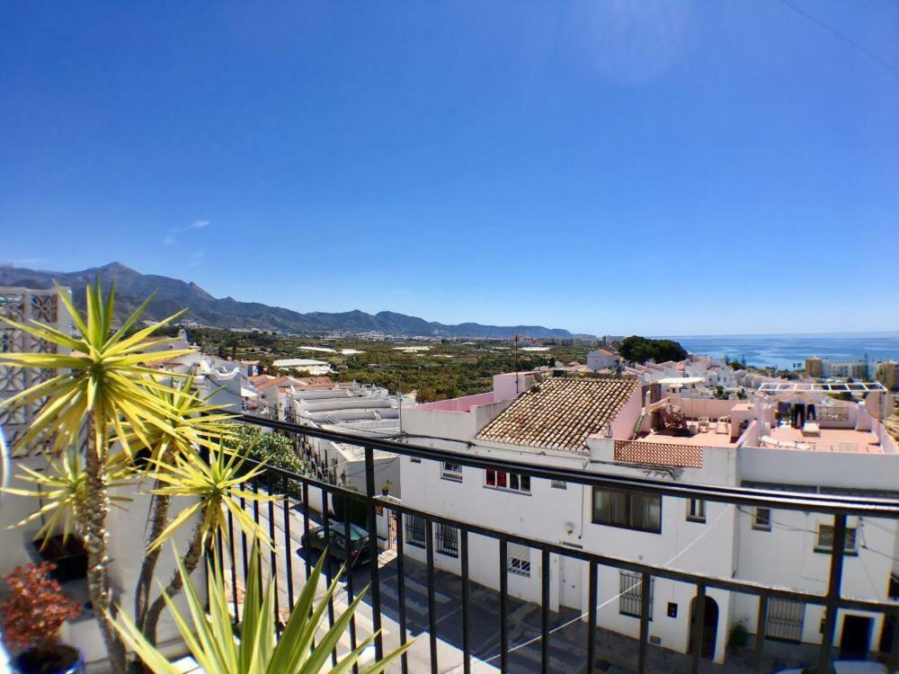 Casa Angelines Holiday Home Nerja Eksteriør bilde
